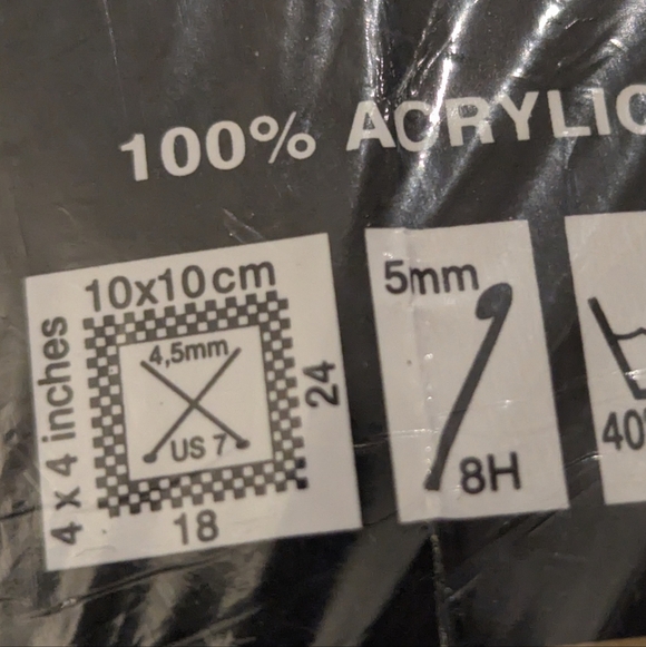 Red Heart Comfort Yarn in Cream 256g - Picture 8 of 8